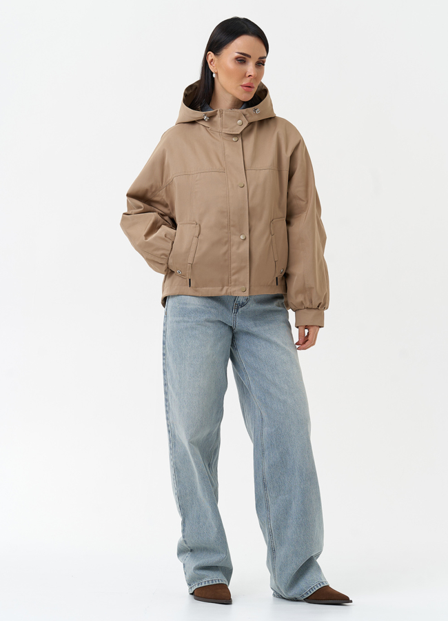 Короткая женская ветровка с капюшоном модель № 30042 универмаг малина