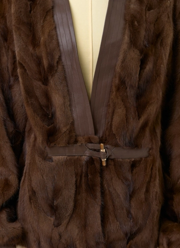Жакет из меха частей норки фото