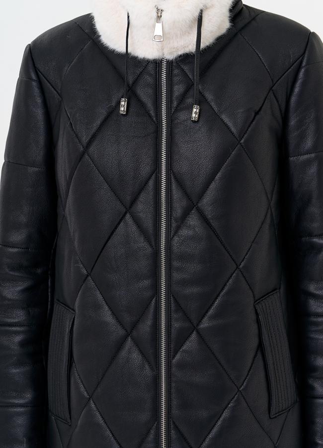 Женское пальто из эко кожи с капюшоном модель № 30721 универмаг малина