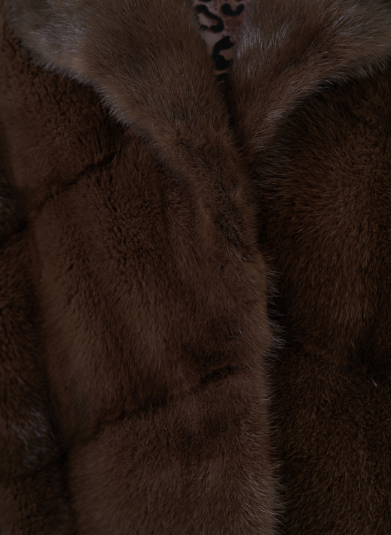 Шуба из норки с английским воротником 