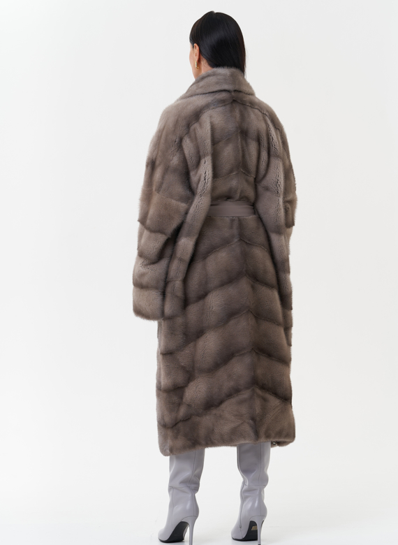 Шуба из скандинавской норки с поясом