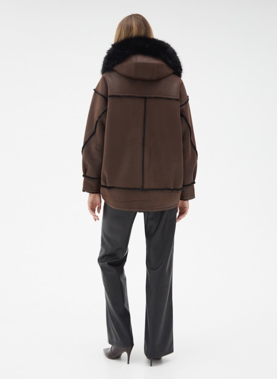 Женская дубленка из эко кожи с капюшоном