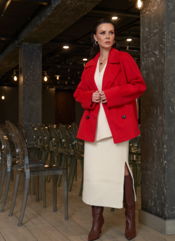 Укороченное двубортное пальто