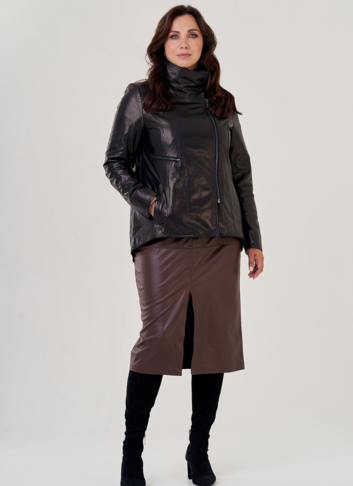 Кожаная куртка на молнии в черном цвете