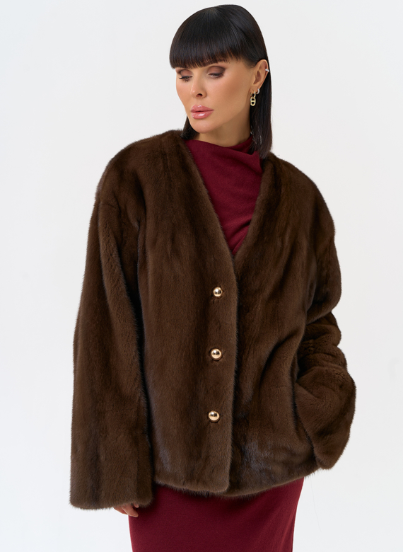 Укороченная шуба из меха норки с акцентными пуговицами