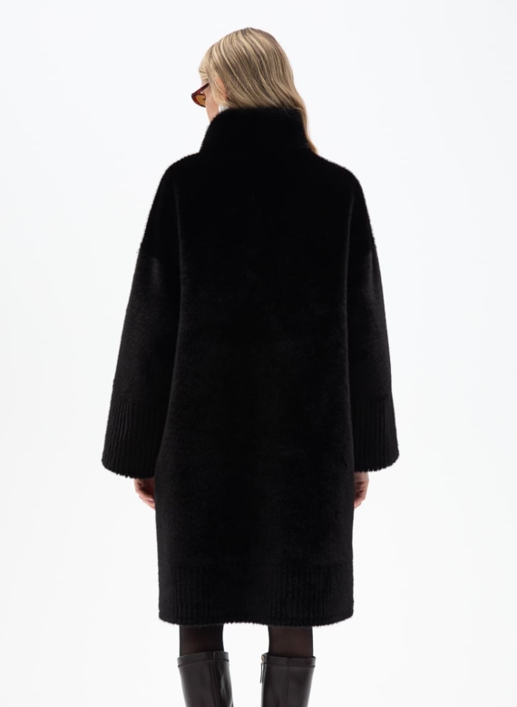 Женская двухсторонняя дубленка из эко кожи с воротником стойкой