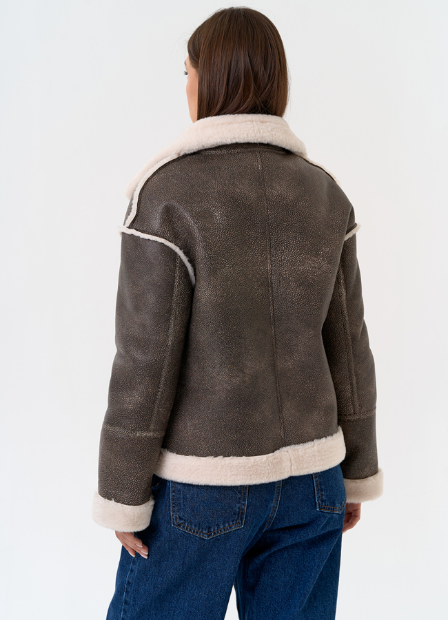 фото Женская короткая дубленка из эко замши модель № 31316