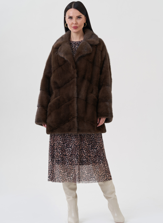 Шуба из норки с английским воротником 