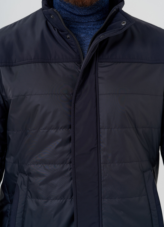 Мужская куртка синего цвета  модель № 24375 универмаг малина